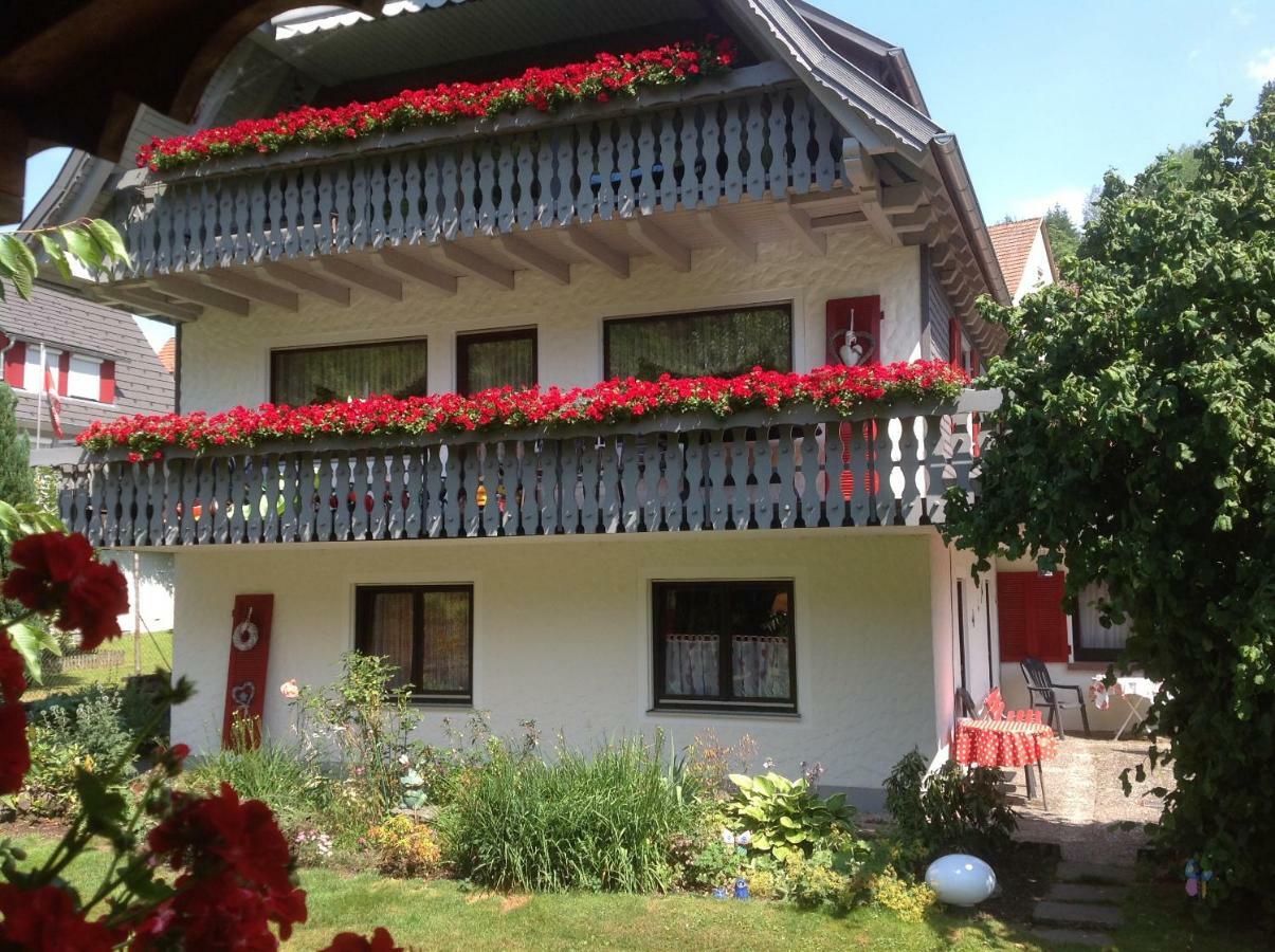 Ferienwohnung Pusteblume Альпирсбах Экстерьер фото
